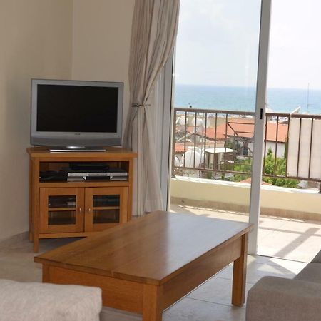 Caiti'S Place Lägenhet Paphos Exteriör bild